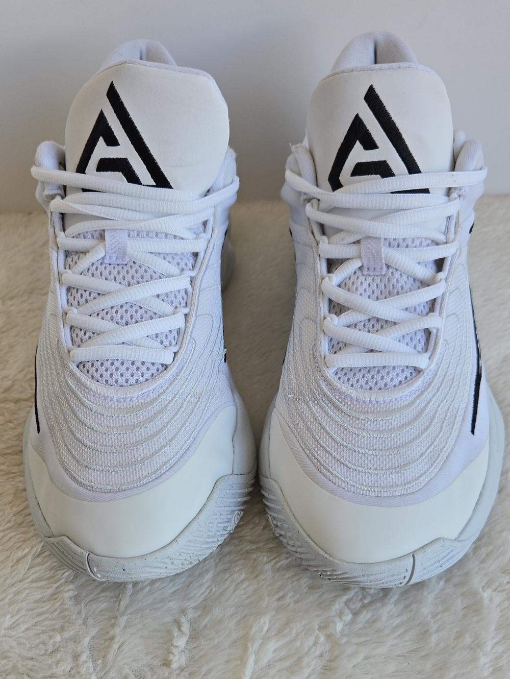 Nike Giannis Immortality 4 'Humility' White Black Shoes Men 9.5 FQ3680-100